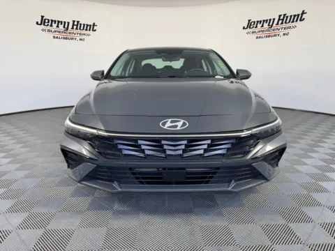 More photos of 2025 Hyundai Elantra SEL Convenience at Jerry Hunt Supercenter - Salisbury, NC