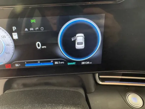 More photos of 2025 Hyundai Elantra SEL Convenience at Jerry Hunt Supercenter - Salisbury, NC