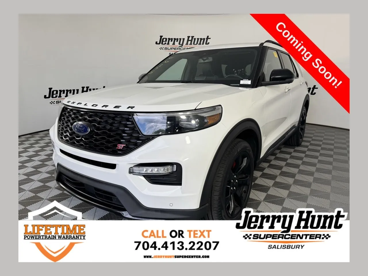 2023 Ford Explorer ST 4WD's photo