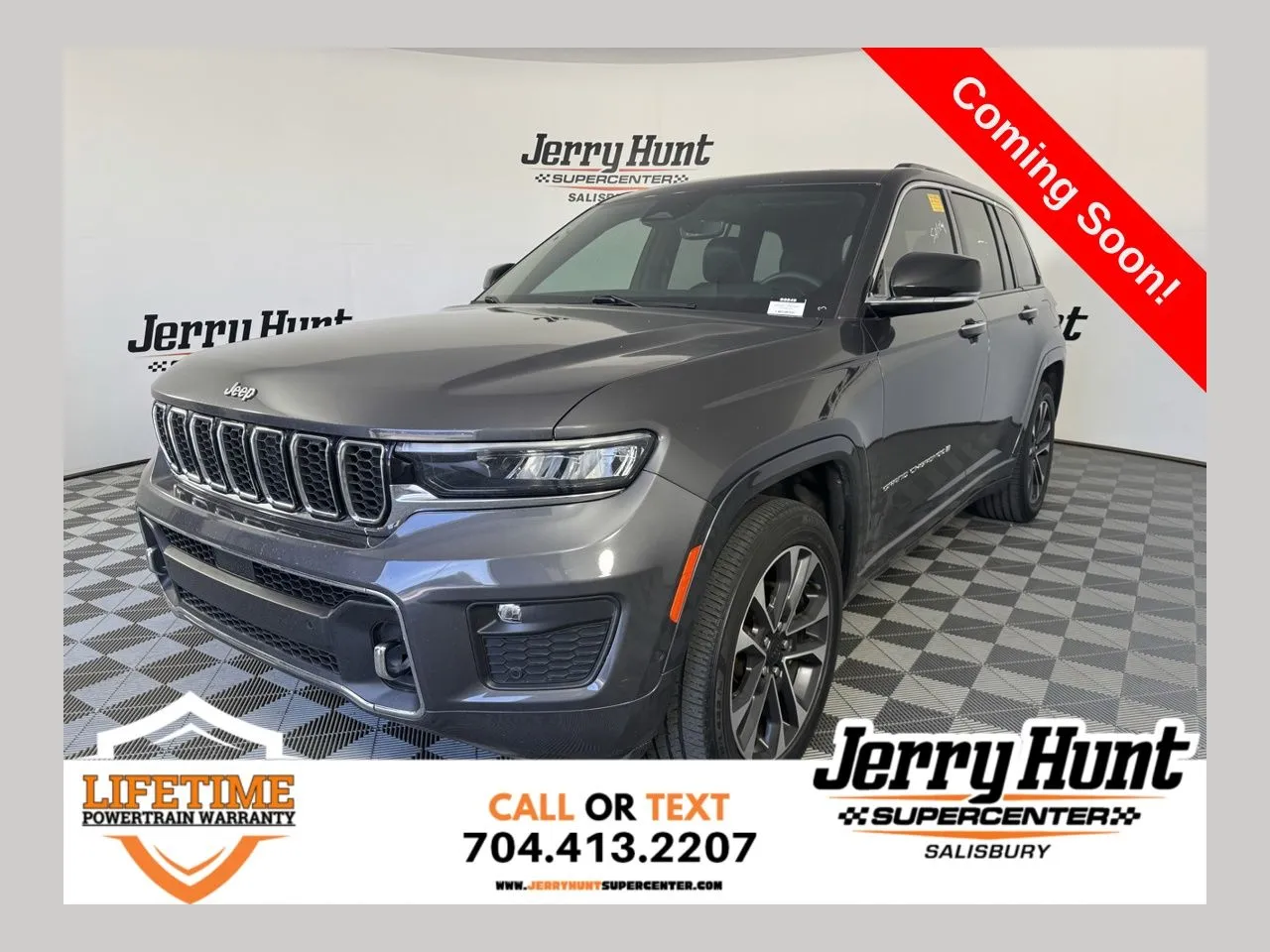 2023 Jeep Grand Cherokee Overland 4x4's photo