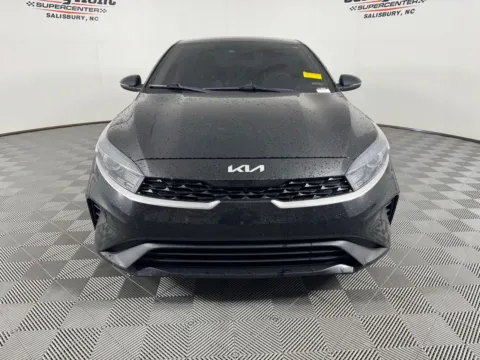 More photos of 2023 Kia Forte LXS at Jerry Hunt Supercenter - Salisbury, NC