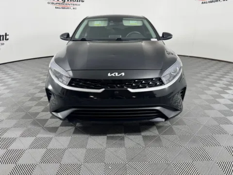 More photos of 2023 Kia Forte LXS at Jerry Hunt Supercenter - Salisbury, NC