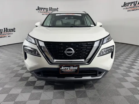 More photos of 2023 Nissan Rogue SL at Jerry Hunt Supercenter - Salisbury, NC
