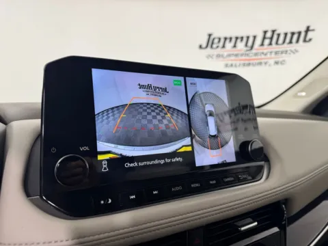 More photos of 2023 Nissan Rogue SL at Jerry Hunt Supercenter - Salisbury, NC