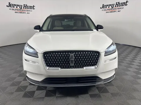 More photos of 2022 Lincoln Corsair Standard at Jerry Hunt Supercenter - Salisbury, NC