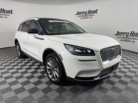 More photos of 2022 Lincoln Corsair Standard at Jerry Hunt Supercenter - Salisbury, NC