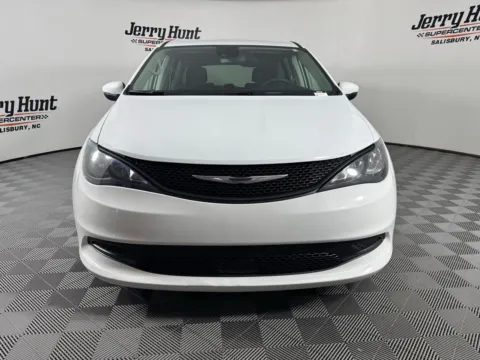 More photos of 2023 Chrysler Voyager LX at Jerry Hunt Supercenter - Salisbury, NC