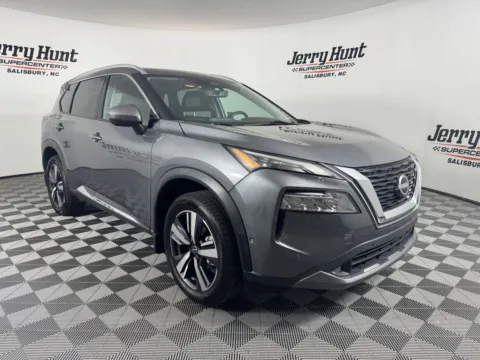 More photos of 2023 Nissan Rogue SL at Jerry Hunt Supercenter - Salisbury, NC