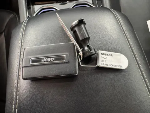 Another view of 2022 Jeep Grand Cherokee Limited for sale in Salisbury, NC at Jerry Hunt Supercenter - Salisbury