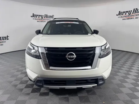More photos of 2024 Nissan Pathfinder Platinum at Jerry Hunt Supercenter - Salisbury, NC