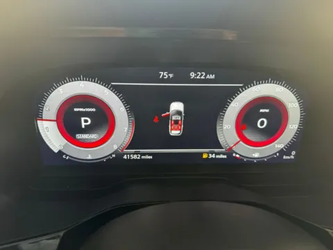 More photos of 2024 Nissan Pathfinder Platinum at Jerry Hunt Supercenter - Salisbury, NC