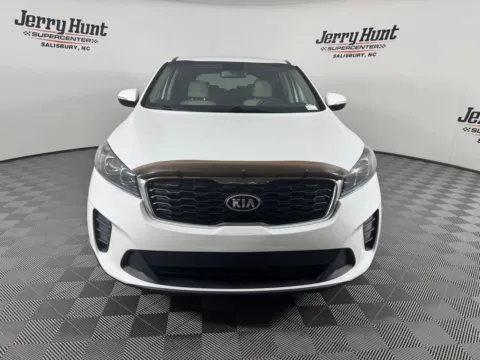 More photos of 2019 Kia Sorento LX at Jerry Hunt Supercenter - Salisbury, NC