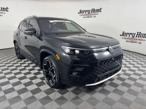 More photos of 2025 Volkswagen Tiguan 2.0T SEL R-Line at Jerry Hunt Supercenter - Salisbury, NC