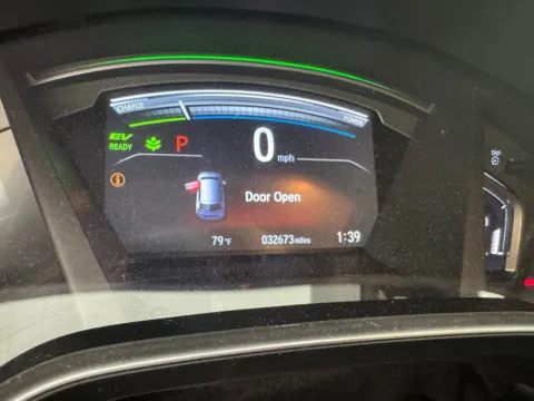 More photos of 2022 Honda CR-V Hybrid Touring at Jerry Hunt Supercenter - Salisbury, NC
