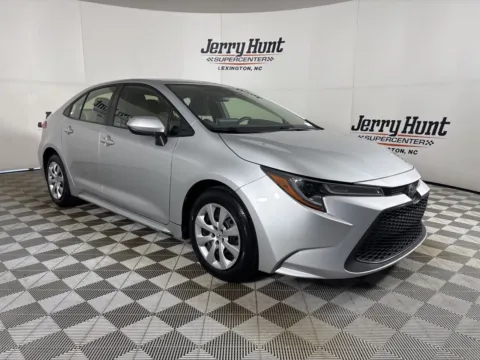 More photos of 2020 Toyota Corolla LE at Jerry Hunt Supercenter - Salisbury, NC