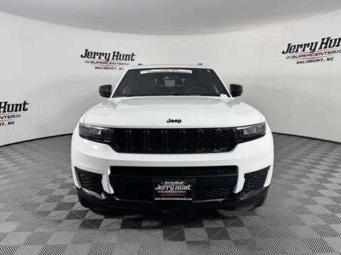 More photos of 2023 Jeep Grand Cherokee L Altitude at Jerry Hunt Supercenter - Salisbury, NC