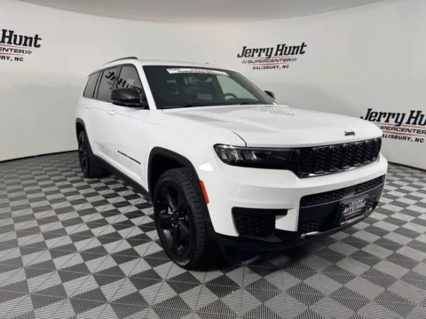 More photos of 2023 Jeep Grand Cherokee L Altitude at Jerry Hunt Supercenter - Salisbury, NC