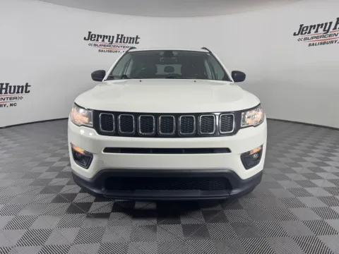 More photos of 2018 Jeep Compass Latitude at Jerry Hunt Supercenter - Salisbury, NC