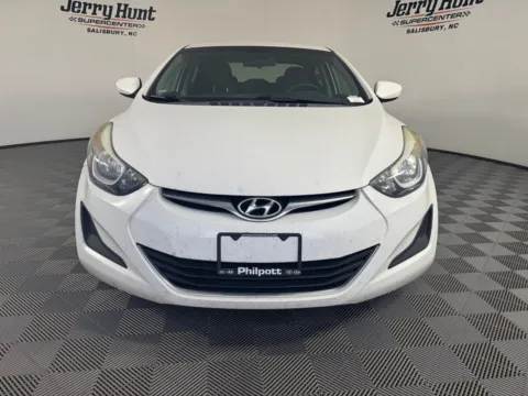 More photos of 2015 Hyundai Elantra SE at Jerry Hunt Supercenter - Salisbury, NC