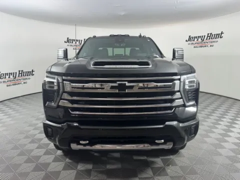 More photos of 2024 Chevrolet Silverado 2500HD High Country at Jerry Hunt Supercenter - Salisbury, NC