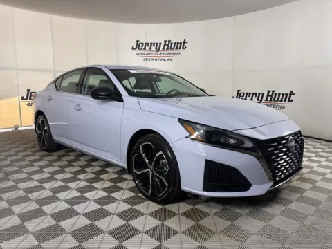 More photos of 2025 Nissan Altima 2.5 SR at Jerry Hunt Supercenter - Salisbury, NC