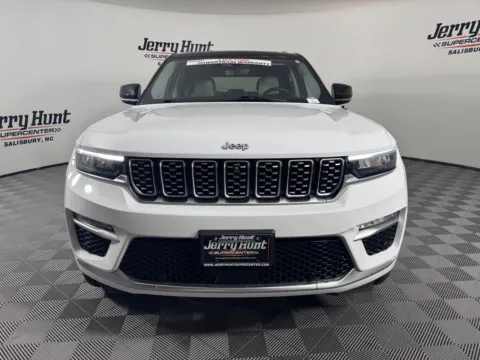 More photos of 2023 Jeep Grand Cherokee Summit at Jerry Hunt Supercenter - Salisbury, NC