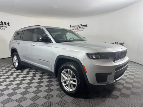 More photos of 2021 Jeep Grand Cherokee L Laredo at Jerry Hunt Supercenter - Salisbury, NC