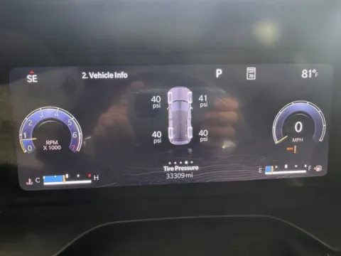 More photos of 2023 Jeep Grand Cherokee Overland at Jerry Hunt Supercenter - Salisbury, NC