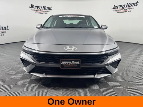 More photos of 2025 Hyundai Elantra SE at Jerry Hunt Supercenter - Salisbury, NC