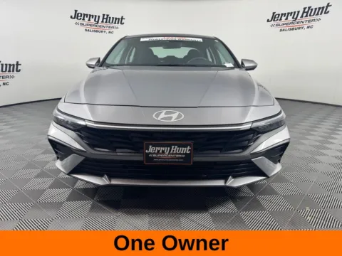 More photos of 2025 Hyundai Elantra SE at Jerry Hunt Supercenter - Salisbury, NC