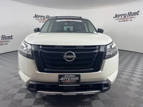 More photos of 2023 Nissan Pathfinder Platinum at Jerry Hunt Supercenter - Salisbury, NC