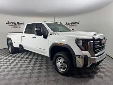 More photos of 2025 GMC Sierra 3500HD Pro at Jerry Hunt Supercenter - Salisbury, NC
