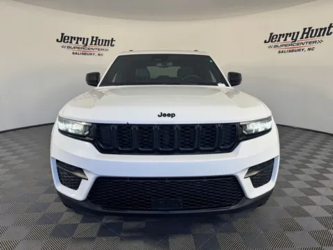 More photos of 2023 Jeep Grand Cherokee Altitude at Jerry Hunt Supercenter - Salisbury, NC