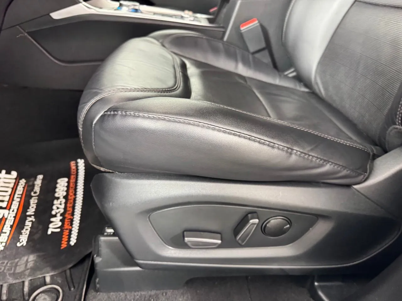 2023 Ford Explorer Platinum - Photo 11