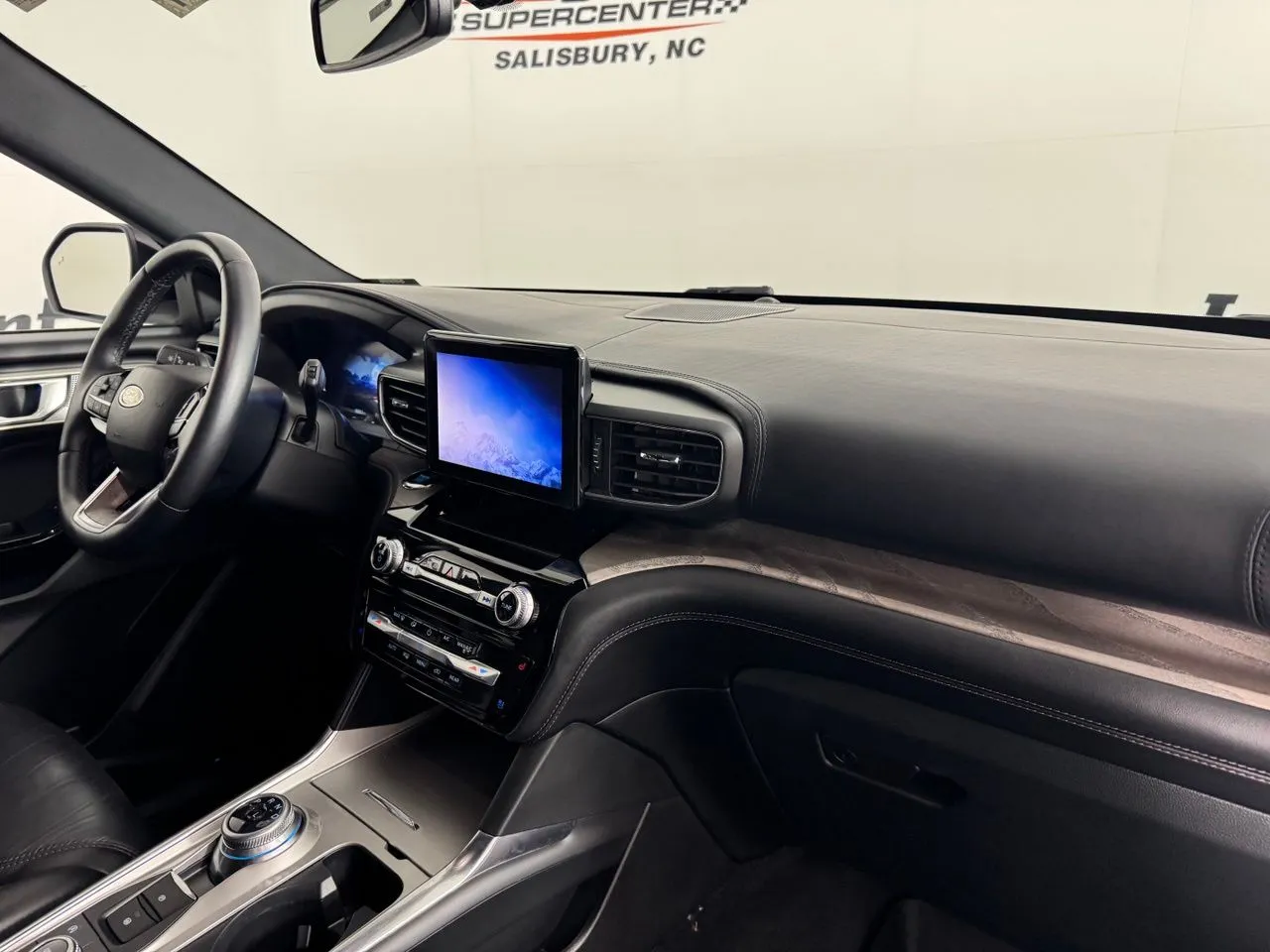 2023 Ford Explorer Platinum - Photo 27
