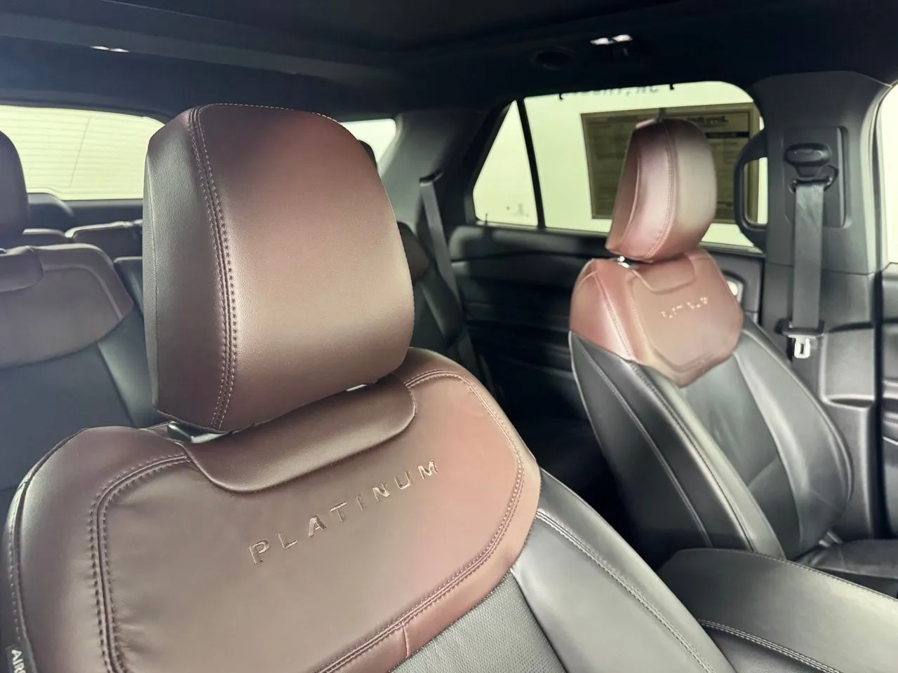 2023 Ford Explorer Platinum - Photo 28