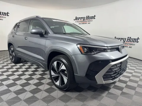 More photos of 2025 Volkswagen Taos 1.5T SE at Jerry Hunt Supercenter - Salisbury, NC