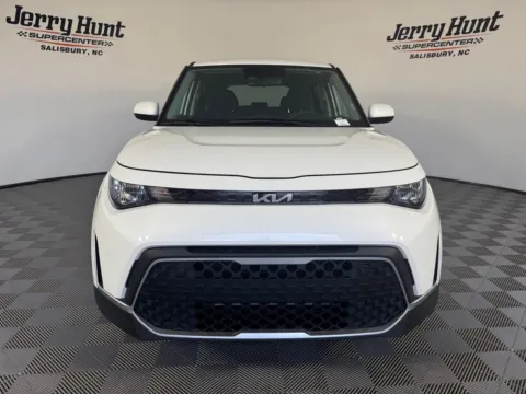 More photos of 2025 Kia Soul LX at Jerry Hunt Supercenter - Salisbury, NC
