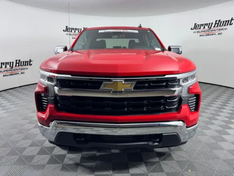 More photos of 2022 Chevrolet Silverado 1500 LT at Jerry Hunt Supercenter - Salisbury, NC