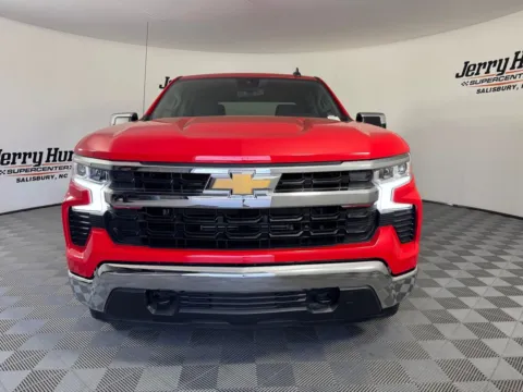 More photos of 2022 Chevrolet Silverado 1500 LT at Jerry Hunt Supercenter - Salisbury, NC