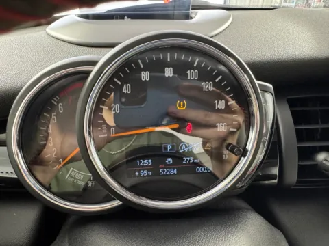 More photos of 2020 MINI Cooper S Classic at Jerry Hunt Supercenter - Salisbury, NC