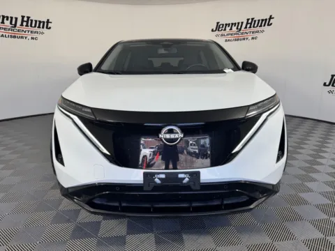 More photos of 2023 Nissan Ariya VENTURE+ at Jerry Hunt Supercenter - Salisbury, NC