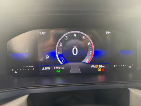 More photos of 2023 Volkswagen Taos 1.5T SE at Jerry Hunt Supercenter - Salisbury, NC