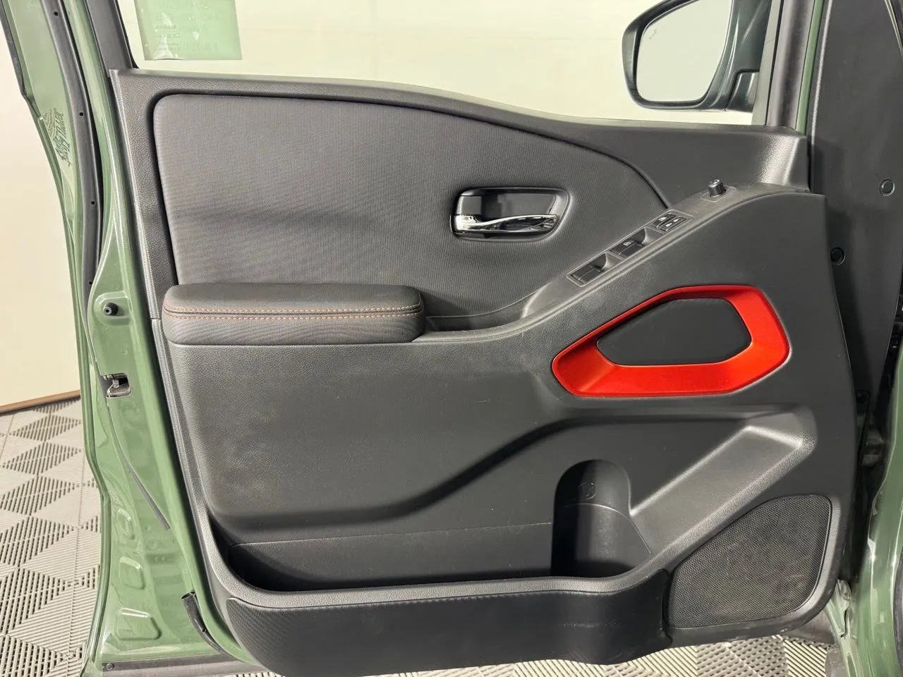 2024 Nissan Frontier PRO-4X - Photo 9