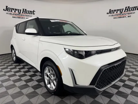 More photos of 2025 Kia Soul LX at Jerry Hunt Supercenter - Salisbury, NC