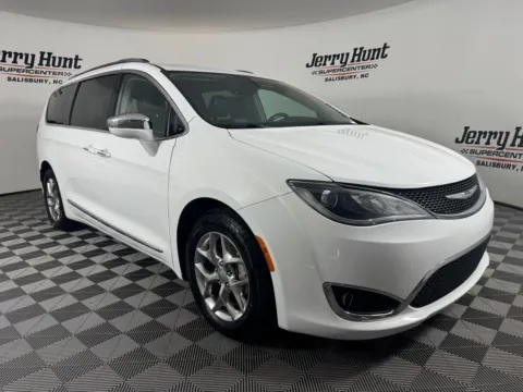 More photos of 2018 Chrysler Pacifica Limited at Jerry Hunt Supercenter - Salisbury, NC