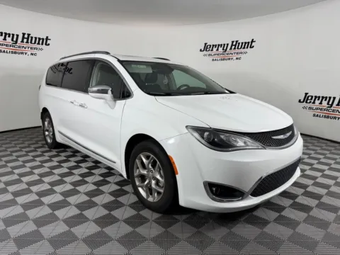More photos of 2018 Chrysler Pacifica Limited at Jerry Hunt Supercenter - Salisbury, NC
