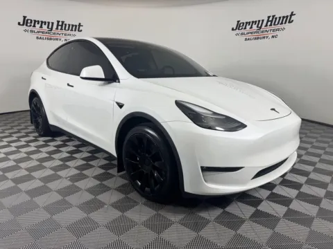 More photos of 2023 Tesla Model Y Long Range at Jerry Hunt Supercenter - Salisbury, NC