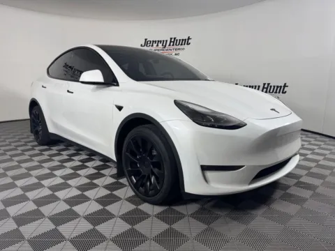 More photos of 2023 Tesla Model Y Long Range at Jerry Hunt Supercenter - Salisbury, NC