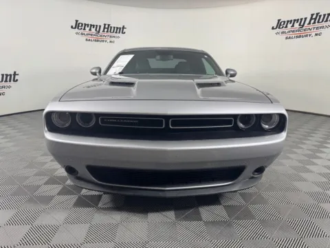 More photos of 2018 Dodge Challenger SXT at Jerry Hunt Supercenter - Salisbury, NC